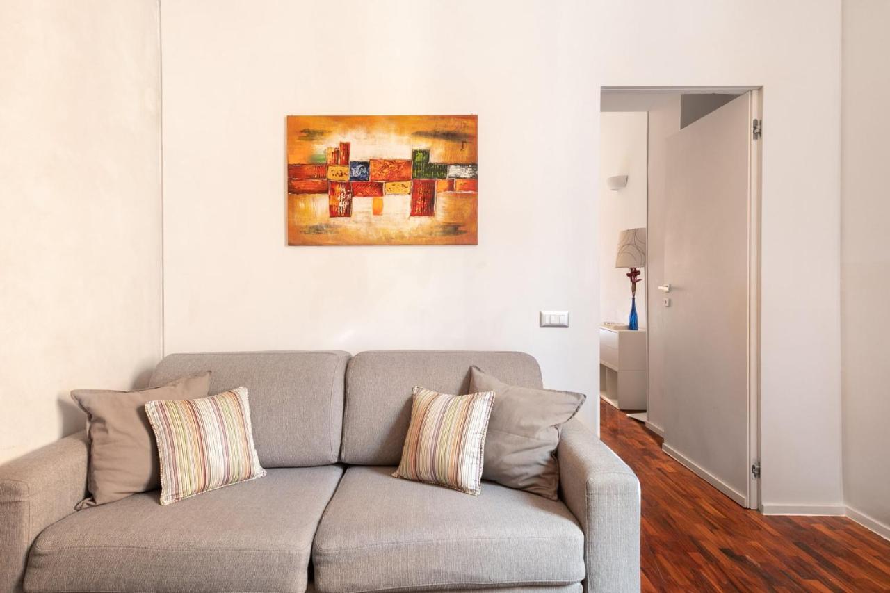 Living Rhome - Condotti Apartment Рим Екстериор снимка