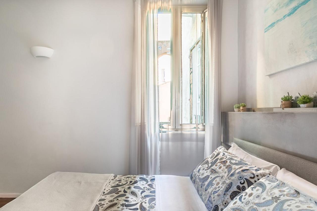 Living Rhome - Condotti Apartment Рим Екстериор снимка